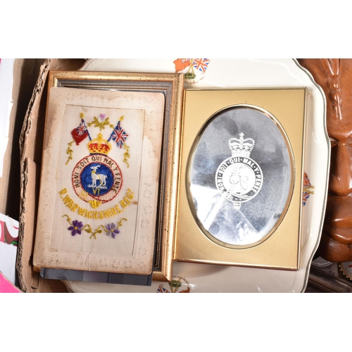 423 - A BOX OF 20TH /21ST CENTURY MILITARY INTEREST COMMEMORATIVE COINS AND MEDALLIONS,POSTCARDS, PAMPHLET... 