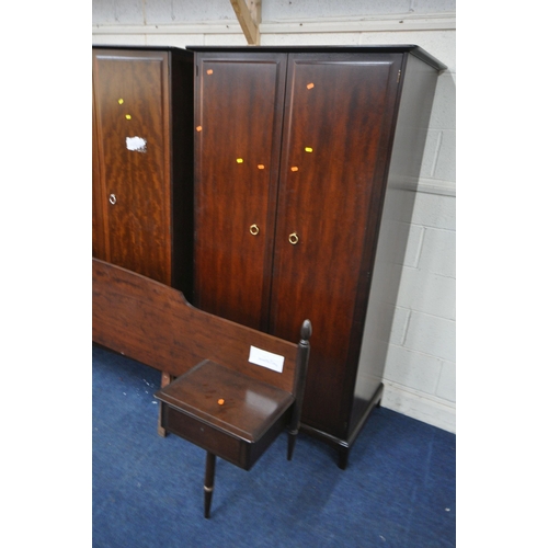 1213 - A STAG MINSTREL BEDROOM SUITE, comprising a triple door wardrobe, width 157cm x depth 59cm x height ... 