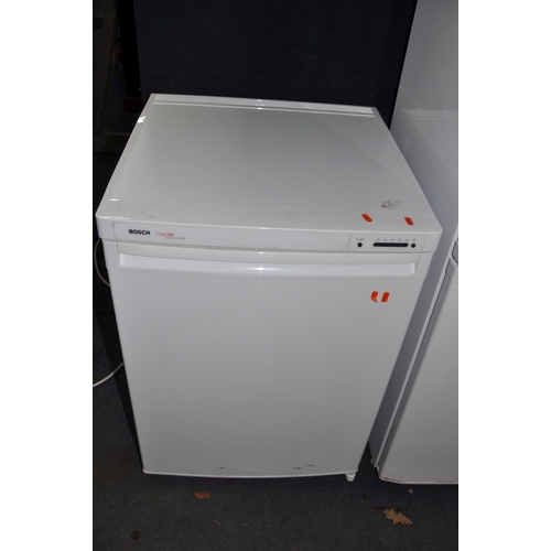 1068 - A BOSCH KTR18P20GB UNDER COUNTER FRIDGE width 60cm depth 60cm height 85cm (PAT pass and working at 5... 