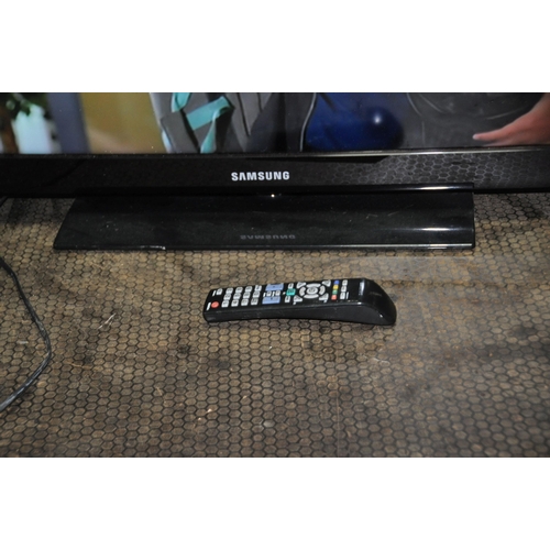 1090 - A SAMSUNG LE-40D503F7W 40in TV with remote (PAT pass and working)