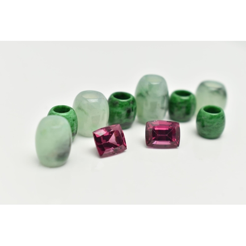 56 - A SMALL BOX OF LOOSE GEMSTONES, to include four dyed jade barrel shape beads, measuring approximatel... 