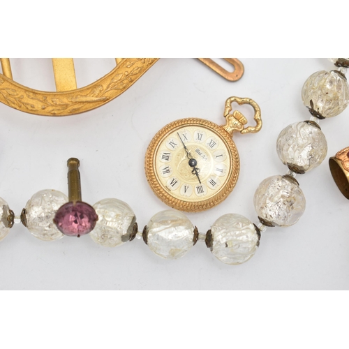 59 - A SMALL ASSORTMENT OF JEWELLERY, to include a pair of yellow metal and cultured pearl earrings, unma... 