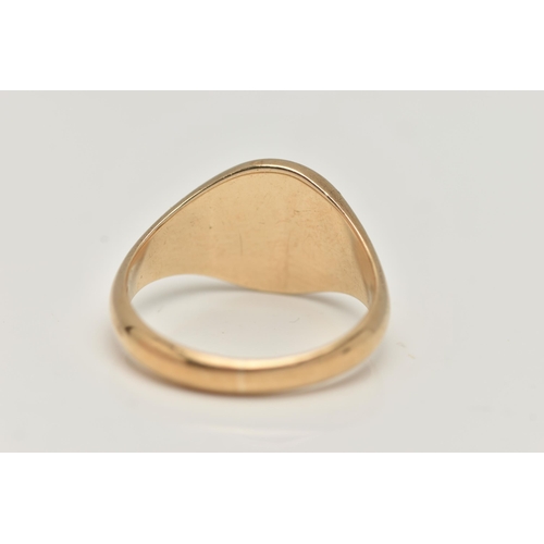 70 - A GENTS HEAVY 9CT GOLD SIGNET RING, of an oval polished form, to the polished band, hallmarked 9ct B... 