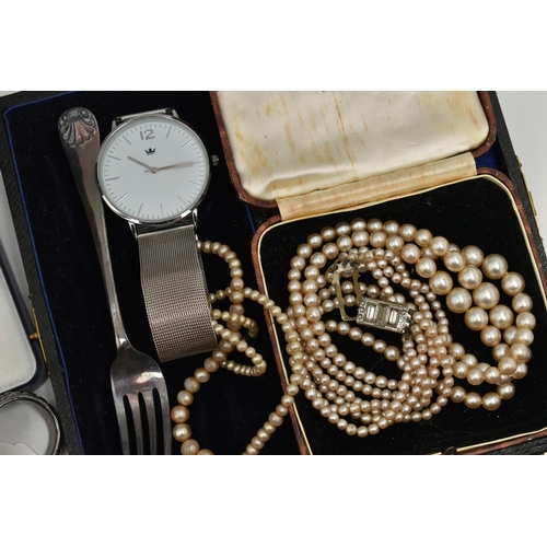 126 - A BOX OF ASSORTED ITEMS, to include a 1/20 9ct rolled gold, hinged bangle, floral engraved pattern, ... 