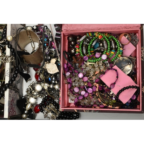 135 - A LARGE SELECTION OF MODERN COSTUME JEWELLERY, to include beaded necklaces, bangles, earrings, brace... 