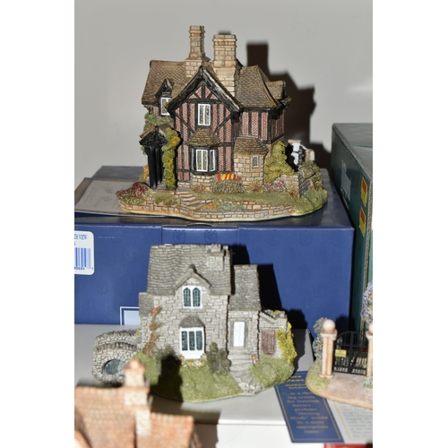 346 - SEVENTEEN LILLIPUT LANE SCULPTURES FROM THE NORTH, mostly boxed and some deeds where mentioned, comp... 