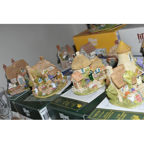 363 - SIXTEEN LILLIPUT LANE SCULPTURES FROM COLLECTORS CLUB AND SYMBOL OF MEMBERSHIP, mostly boxed and wit... 