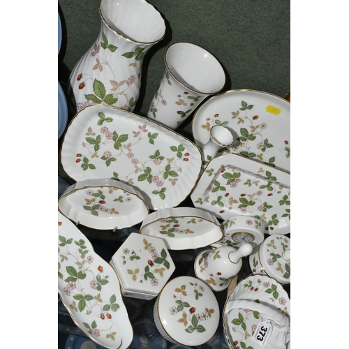 373 - A QUANTITY OF WEDGWOOD 'WILD STRAWBERRY' AND 'HATHAWAY ROSE' GIFT WARE, to include eighteen pieces o... 