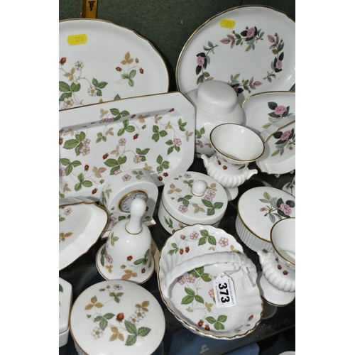 373 - A QUANTITY OF WEDGWOOD 'WILD STRAWBERRY' AND 'HATHAWAY ROSE' GIFT WARE, to include eighteen pieces o... 