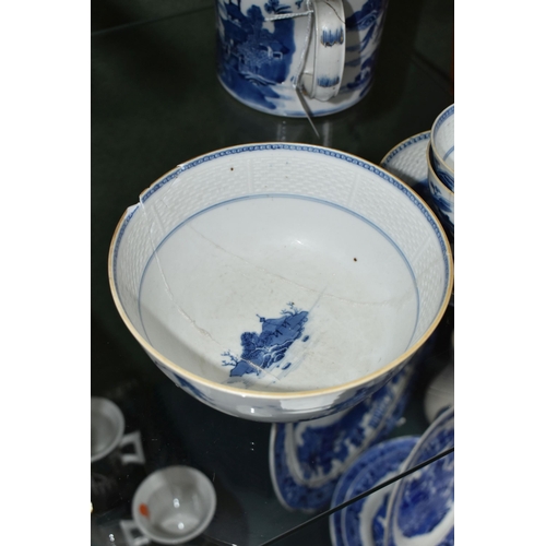 383 - A LATE 18TH CENTURY CHINESE EXPORT PORCELAIN BLUE AND WHITE SIX PIECE TEA SERVICE, moulded basket we... 