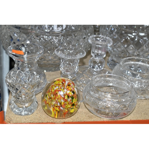 395 - A QUANTITY OF CUT CRYSTAL BOWLS AND VASES, comprising Stuart Crystal trinket boxes, five fruit bowls... 