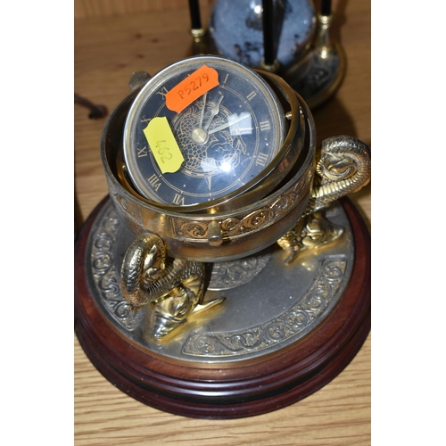 462 - A NATIONAL MARITIME HISTORICAL SOCIETY REPRODUCTION MARITIME CHRONOMETER, AND A SIMILAR HOURGLASS, t... 