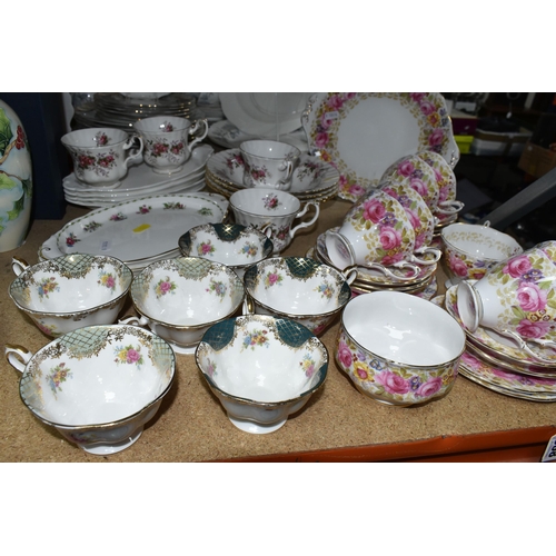 508 - A GROUP OF ROYAL ALBERT TEA AND DINNER WARES, including a twenty three piece Serena part tea set com... 