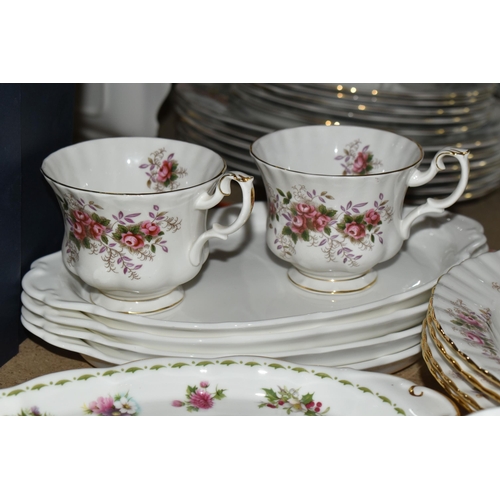 508 - A GROUP OF ROYAL ALBERT TEA AND DINNER WARES, including a twenty three piece Serena part tea set com... 