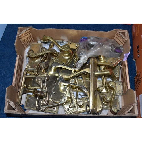 513 - FOUR BOXES OF METALWARE AND SUNDRY ITEMS, to include a copper and brass kettle with burner stand, a ... 