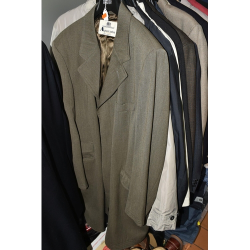 523 - A LARGE COLLECTION OF GENTLEMEN'S SUITS, JACKETS, SHIRTS AND TROUSERS, to include a 'Hugo Boss' brow... 