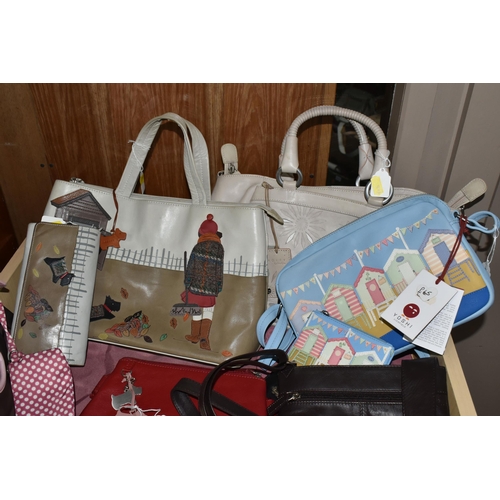 539 - A COLLECTION OF SIX RADLEY HANDBAGS, TWO PURSES AND A MATCHING YOSHI HANDBAG AND PURSE, comprising a... 