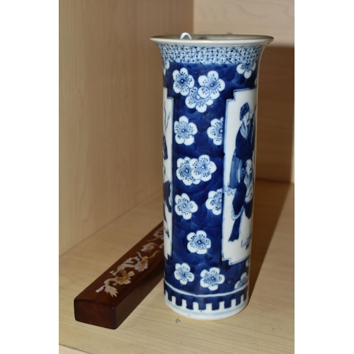 540 - A 19TH CENTURY CHINESE BLUE AND WHITE PORCELAIN SLEEVE VASE WITH FLARED RIM, decorated with two pane... 