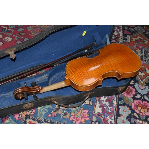 558 - AN UNBRANDED 20TH CENTURY VIOLIN IN HARD CASE, the two piece back is approximately 35cm long with a ... 