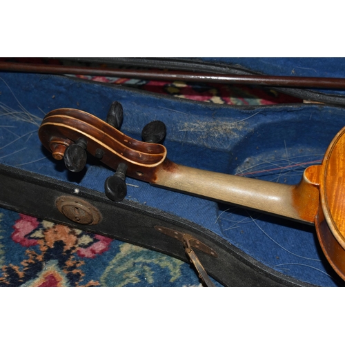 558 - AN UNBRANDED 20TH CENTURY VIOLIN IN HARD CASE, the two piece back is approximately 35cm long with a ... 