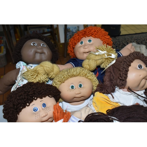 596 - A COLLECTION OF ASSORTED CABBAGE PATCH KIDS DOLLS, all from the 1980s with label to seam, assorted s... 