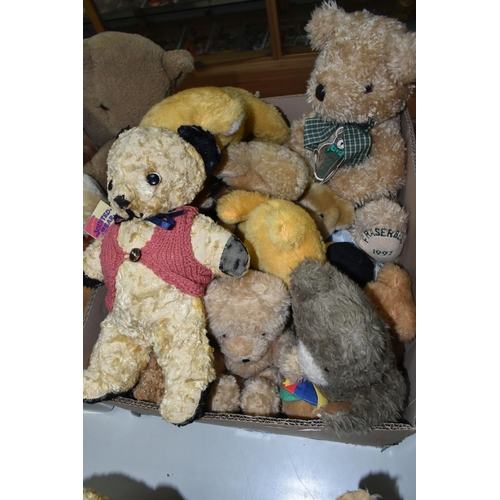 615 - A COLLECTION OF ASSORTED TEDDY BEARS, mainly mid 20th Century, assorted styles and sizes, majority w... 