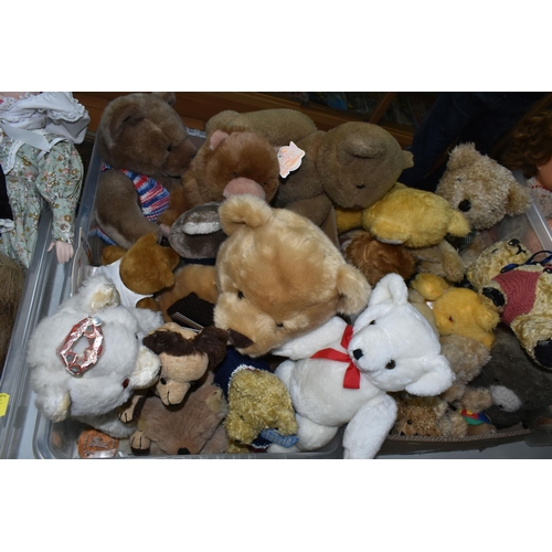 615 - A COLLECTION OF ASSORTED TEDDY BEARS, mainly mid 20th Century, assorted styles and sizes, majority w... 