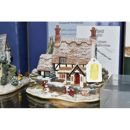 641 - EIGHT BOXED LILLIPUT LANE CHRISTMAS SPECIAL SNOW COTTAGES, comprising 1997 'Christmas Party' L2060 (... 