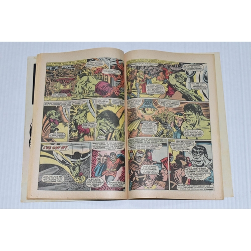 667 - THE INCREDIBLE HULK KING-SIZE SPECIAL NO. 1 MARVEL COMIC, Hulk battles the Inhumans, comic shows sig... 