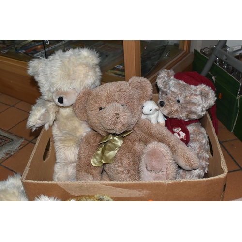 691 - ONE BOX OF SOFT TOYS AND TEDDY BEARS, to include six bears and a duck and a collectable Kaycee Bear ... 