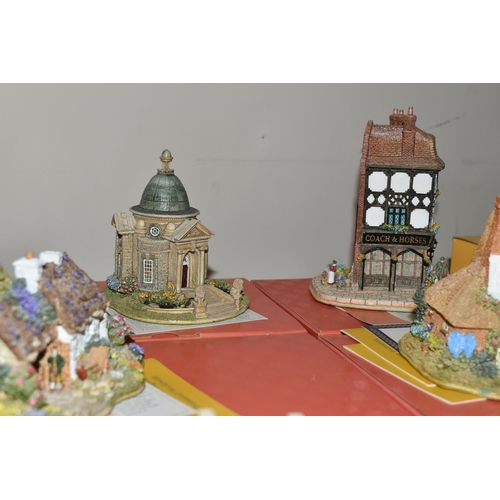 347 - TWENTY ONE BOXED LILLIPUT LANE SCULPTURES FROM THE BRITISH COLLECTION, all with deeds unless mention... 