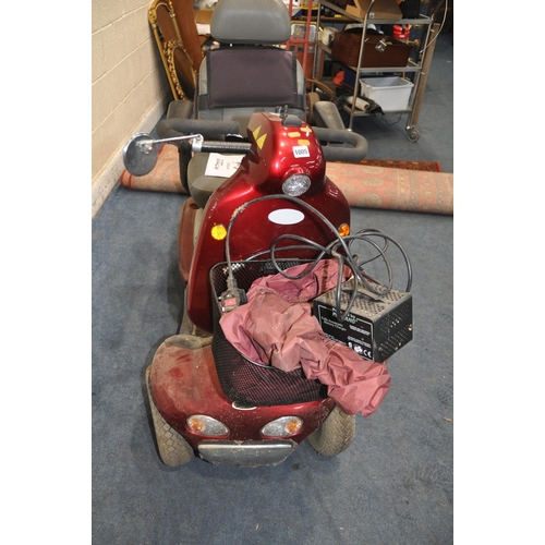 1005 - A ROMA MEDICAL CADIZ FOUR WHEELED MOBILITY SCOOTER with charger cover but no key (untested)