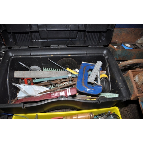 1057 - FOUR TOOLBOXES AND A TRAY CONTAINING TOOLS including two 17in wooden planes, two coffin planes, vari... 