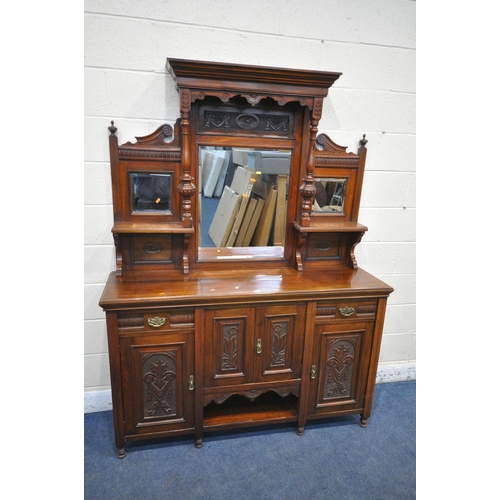 1332 - AN EDWARDIAN MAHOGANY MIRROR BACK SIDEBOARD, the top with three bevelled mirror plates, scrolled and... 