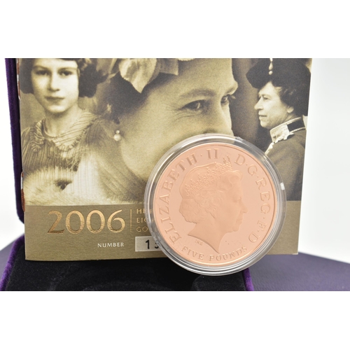 17 - A ROYAL MINT 2006 QUEEN ELIZABETH II GOLD PROOF CROWN COIN, Five pound, 22ct gold, 38.6mm diameter, ... 