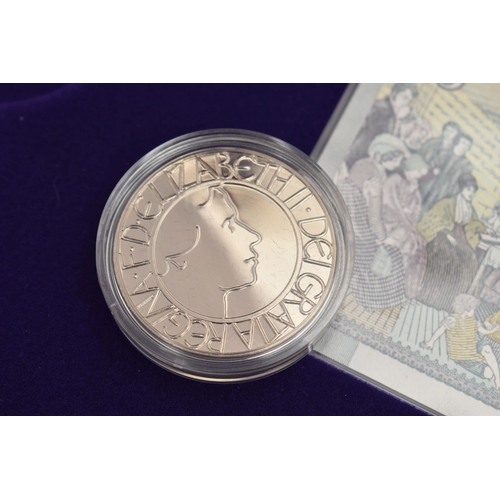 34 - QUEEN ELIZABETH CORONATION ANNIVERSARY CROWN & BANKNOTE COLLECTION, to include Banknotes £5, £10, £2... 