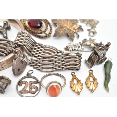 137 - AN ASSORTMENT OF SILVER AND WHITE METAL JEWELLERY, to include a silver gate bracelet, fitted with a ... 