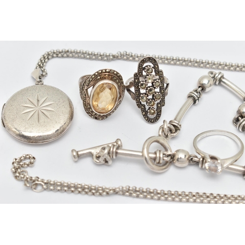 97 - FIVE ITEMS OF JEWELLERY, to include a silver circular locket, hallmarked Birmingham, fitted with a t... 