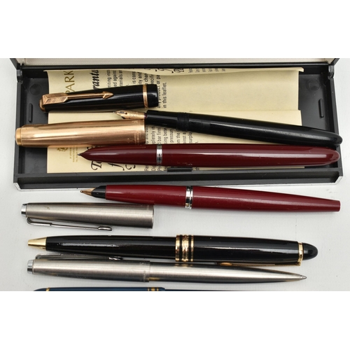 157 - AN ASSORTMENT OF PENS, to include to 'Parker' fountain pens with yellow metal nibs, one stamped 14k,... 