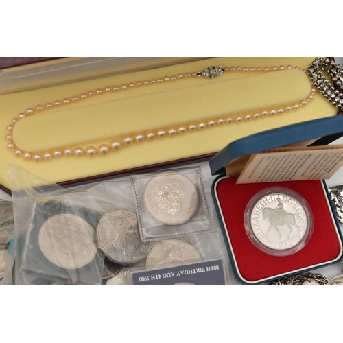 159 - A SELECTION OF SILVER AND WHITE METAL JEWELLERY, COSTUME JEWELLERY AND COINS, to include a charm bra... 