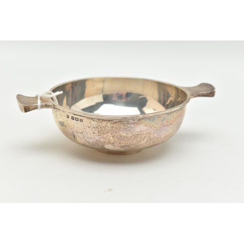 163 - A GEORGE V SILVER QUAICH, a silver twin handled quaich bowl, plain polished design, with a raised ba... 