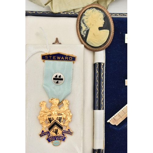 182 - FOUR MASONIC ITEMS, to include a silver Irish Masonic past masters jewel suspended from ribbon, desi... 