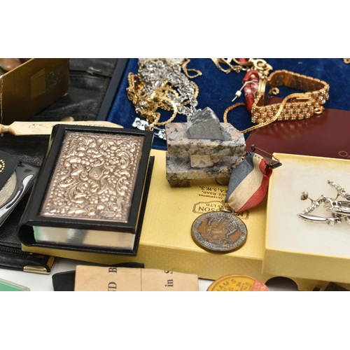 199 - A BOX OF ASSORTED COSTUME JEWELLERY AND ITEMS, to include a boxed imitation pearl necklace, paste ne... 