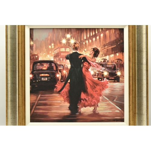 305 - MARK SPAIN (BRITISH CONTEMPORARY) 'ROMANCE IN THE CITY II', a signed artist proof edition print on b... 