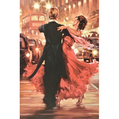 305 - MARK SPAIN (BRITISH CONTEMPORARY) 'ROMANCE IN THE CITY II', a signed artist proof edition print on b... 