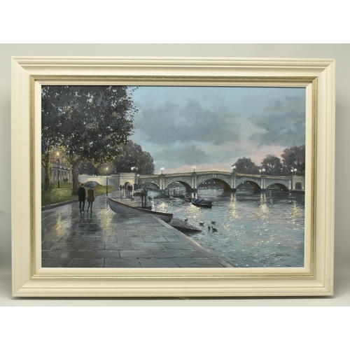 319 - CHARLES ROWBOTHAM (BRITISH CONTEMPORARY) 'TWILIGHT AT RICHMOND BRIDGE', figures walking beside the R... 