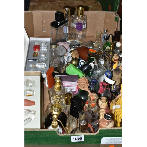 336 - ONE BOX OF FRAGRANCES AND EMPTY PERFUME BOTTLES, to include a collection of vintage perfume glass an... 