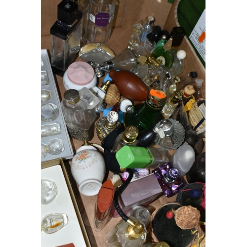 336 - ONE BOX OF FRAGRANCES AND EMPTY PERFUME BOTTLES, to include a collection of vintage perfume glass an... 