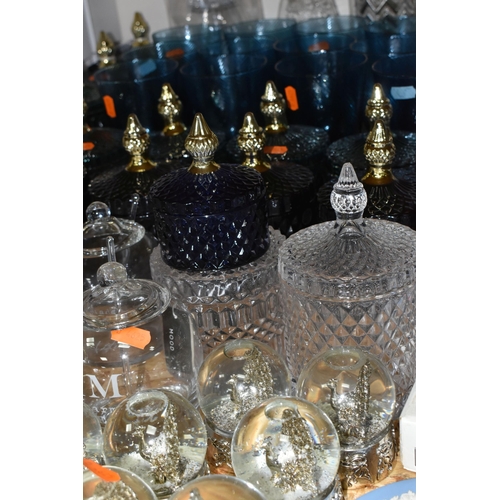 344 - A GROUP OF MODERN DECORATIVE HOMEWARE, to include Lene Bjerre covered jars in blue and clear, Lene B... 