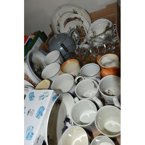 347 - FIVE BOXES AND LOOSE CERAMICS AND GLASS WARE, to include a boxed mid twentieth century glass lemonad... 